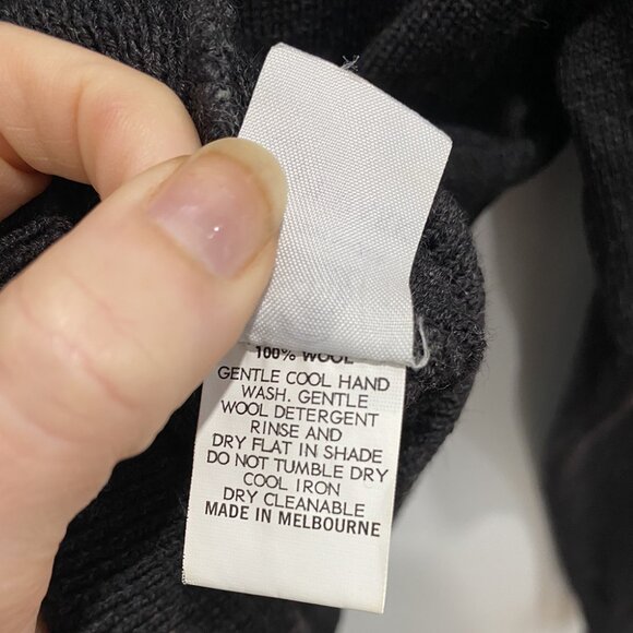 Caves Collect | Black Pure Wool Cropped Turtleneck Sweater – Size S 🖤✨ - Picture 9 of 11